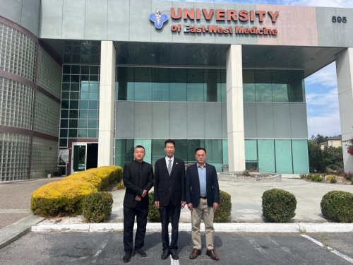 第八届世界整合医学大会在深圳隆重举行