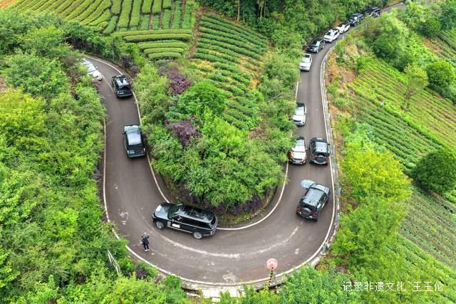 速度与激情,探秘双河洞:贵州越野车自驾集结赛燃爆全场!