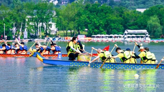 杭州湘湖龙舟赛圆满落幕，端午市集与水上运动嗨翻天！