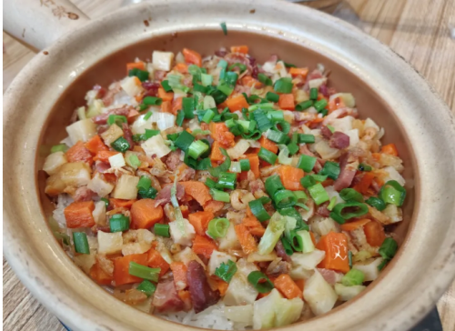 煲仔荣餐饮企业荣获“广东特色传统风味餐饮企业”称号