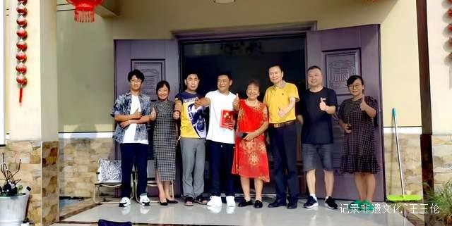 从深山到都市：贵州非遗传承人在艺术中心绽放光芒