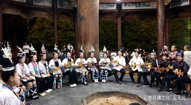 月光侗寨听夜歌：感受从江百姓的幸福生活