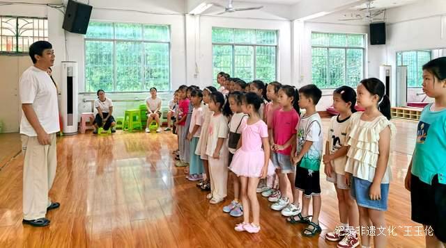 非遗传承进课堂,从江暑期公益培训让孩子爱上民族文化