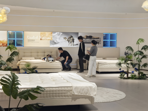 亿吻KISSLINK可拆卸床垫：以爱为名，守护每一份深情