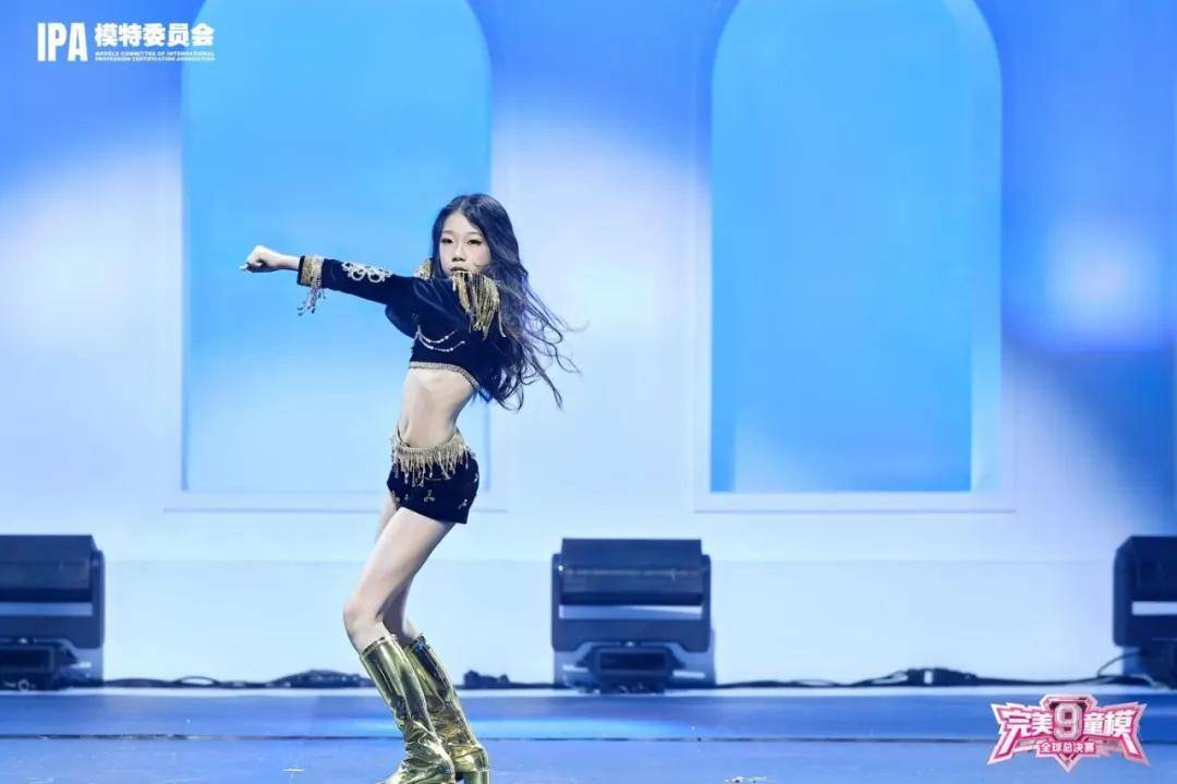 全球至尊美育大使 赵御涵 第九季完美童模高光载入史册 下一站更闪耀