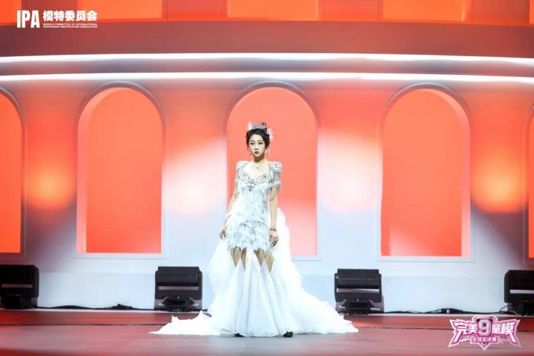 首席发言官 张宸溪 第九季完美童模高光载入史册 下一站更闪耀