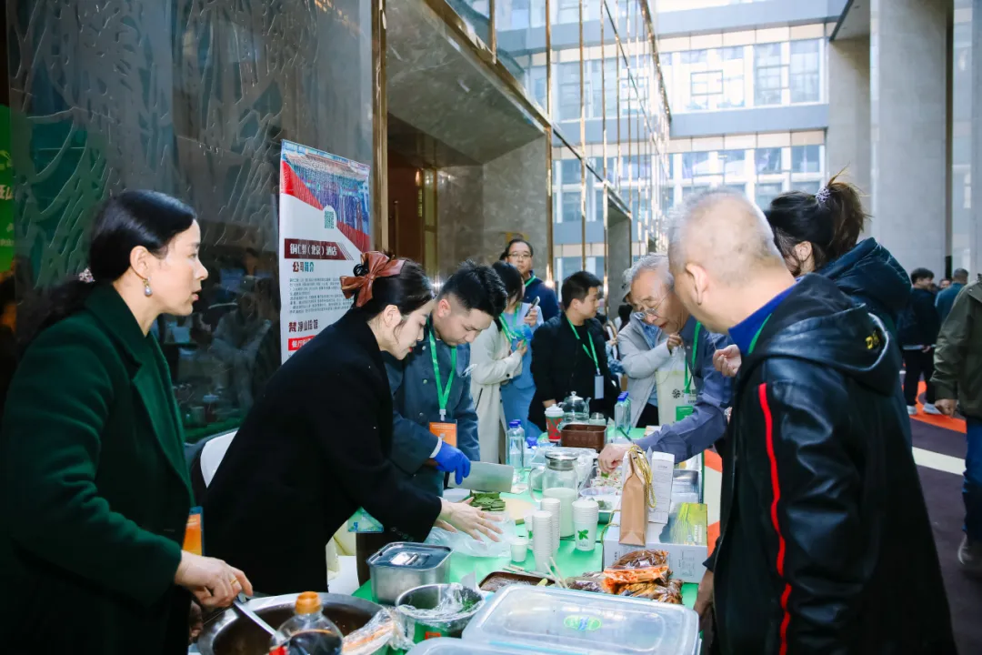 “健康中国·生态黔菜”:2025北京黔菜民族文化美食荟——梵净山珍之夜暨‘梵净抹茶’北京宣传推介活动圆满举办