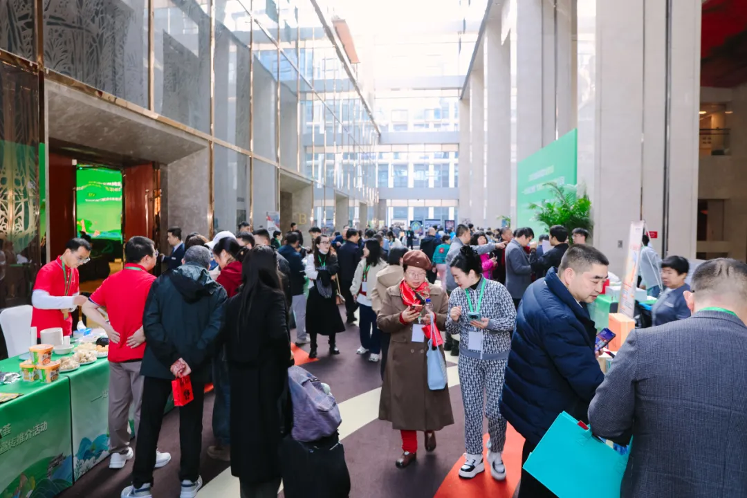 “健康中国·生态黔菜”:2025北京黔菜民族文化美食荟——梵净山珍之夜暨‘梵净抹茶’北京宣传推介活动圆满举办