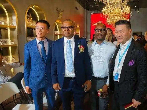 联合国网合集团新年贺词