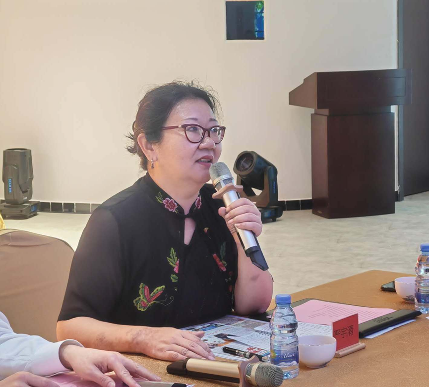 严宇清总领事出席中国侨联副主席连小敏与拉各斯侨界座谈会