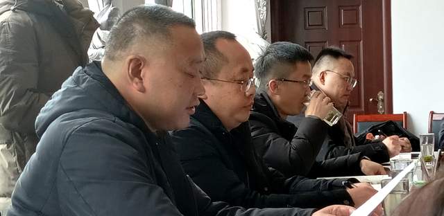 汇聚社会力量 共绘乡村新景   ——“助力乡村振兴 共建和美社区”爱心座谈会暨送温暖活动在龙马新社区成功举行