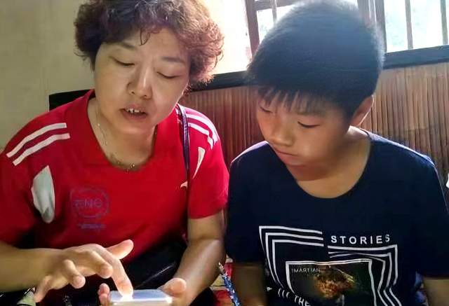 三尺讲台育桃李 一片丹心化春晖 ——记全国优秀教师张玉梅的三十五年教育人生