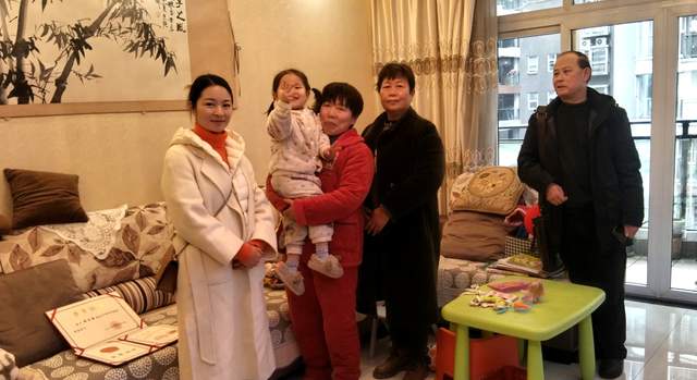 三尺讲台育桃李 一片丹心化春晖 ——记全国优秀教师张玉梅的三十五年教育人生