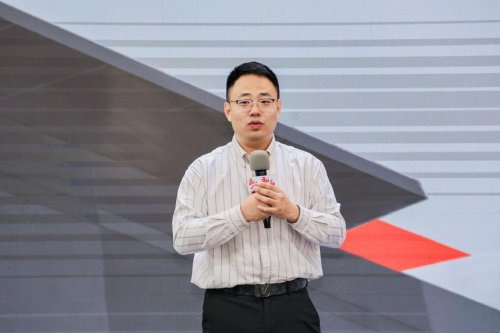 新质增长・AI 重构 这场泛家居 + 健康产业大会，解锁行业转型新密码！