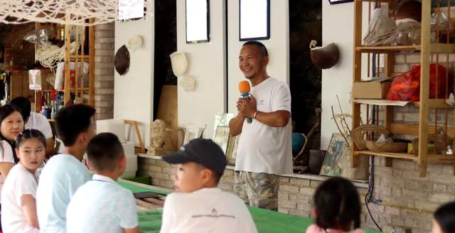 纸会唱歌，你却沉默——悼念挚友潘玉华