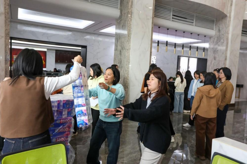 38女神节 强辉巾帼绽芳华，逐浪竞风采，匠心共“陶”美