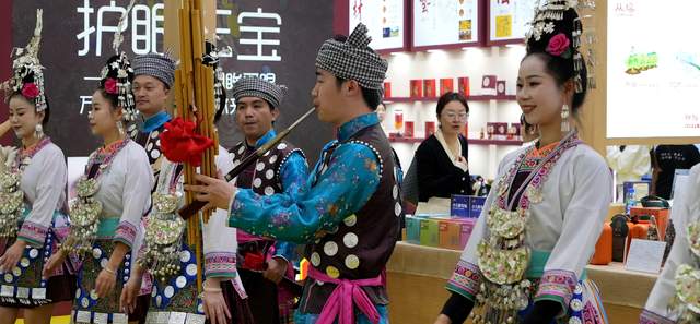 一缕药香跨岭南：从江瑶浴的广州三日与千年回响