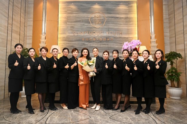 法国LPG 11代机珠海首发，全球CEO访臻尚驻颜共启“智美双生”新篇章