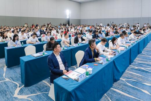 2026佛山顶墙展盛大启幕 擘画产业升级新蓝图