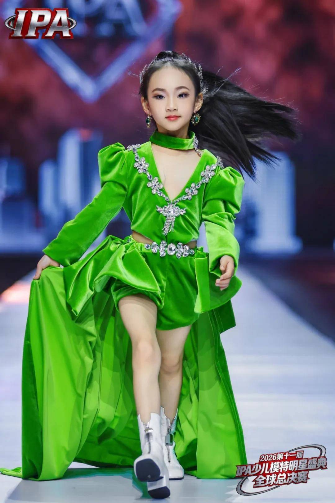 满载荣光！贺年守护官伍家颍 第十一届IPA少儿模特明星盛典高光全回顾