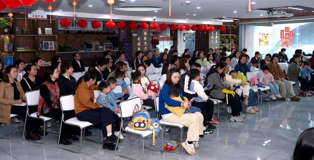 赓续红色家风 赋能亲子成长——铜仁市举办《你，是孩子的前传》新书围读分享会