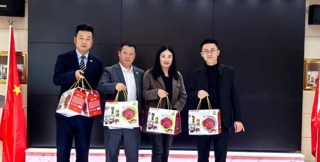 贵州巧丫丫蹄膀携手4＋N生态创业服务平台签订战略合作协议