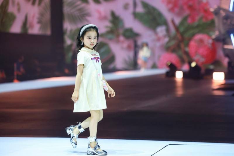 满载荣光！荣耀见证官干清菀 第十一届 IPA 少儿模特明星盛典高光全回顾