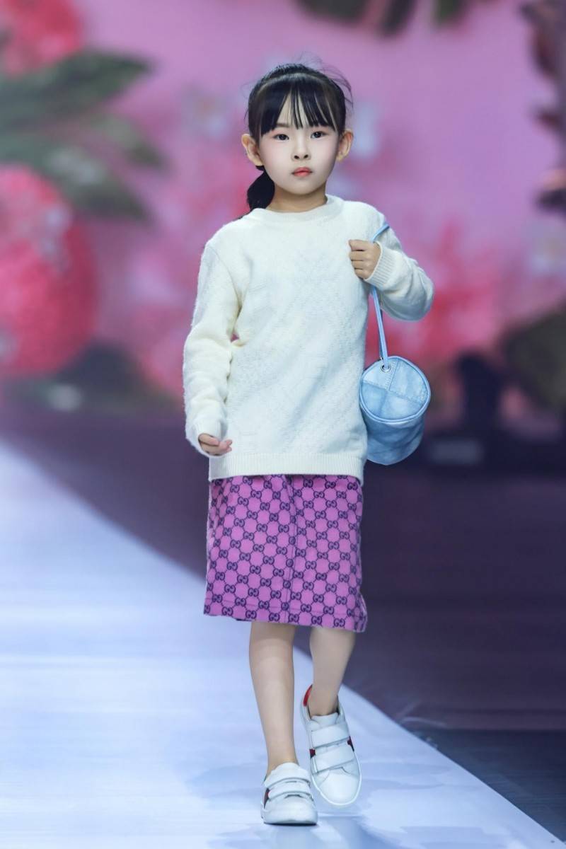 满载荣光！荣耀见证官洪梓晴 第十一届 IPA 少儿模特明星盛典高光全回顾