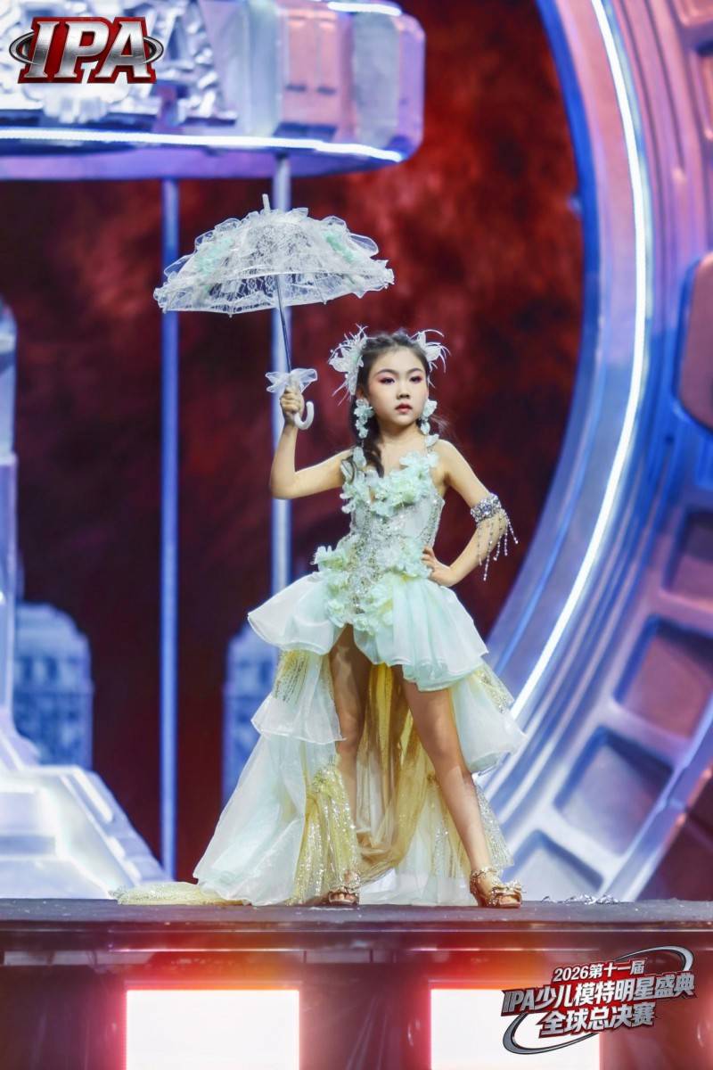 满载荣光！全球首席荣耀大使陈语禾 第十一届 IPA 少儿模特明星盛典高光全回顾