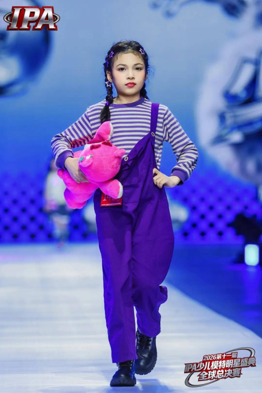 满载荣光！贺年荣耀官小七 第十一届IPA少儿模特明星盛典高光全回顾