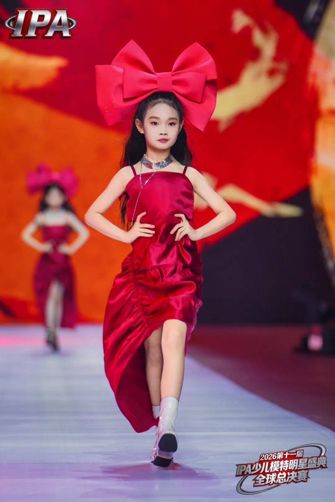 满载荣光！贺年星耀大使何泓霏 第十一届IPA少儿模特明星盛典高光全回顾