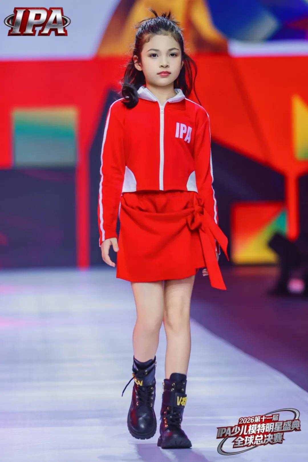满载荣光！贺年荣耀官小七 第十一届IPA少儿模特明星盛典高光全回顾