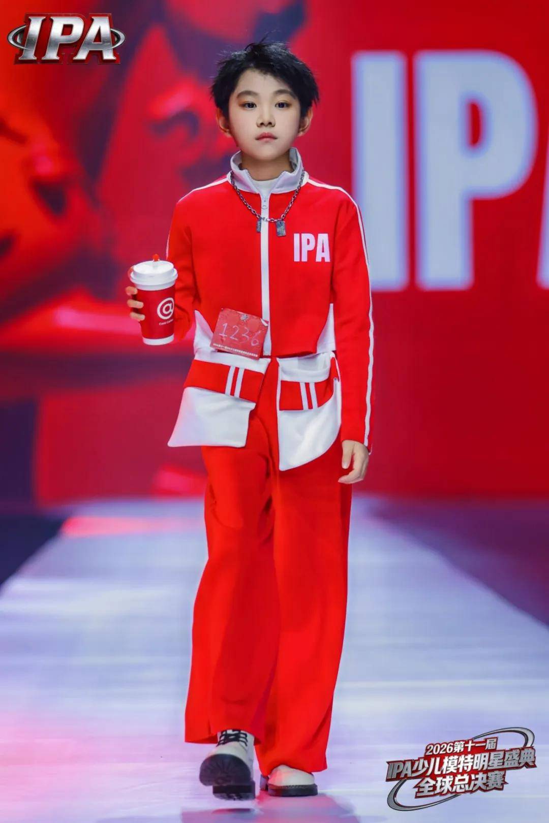 满载荣光！荣耀星推官陈浩 第十一届IPA少儿模特明星盛典高光全回顾