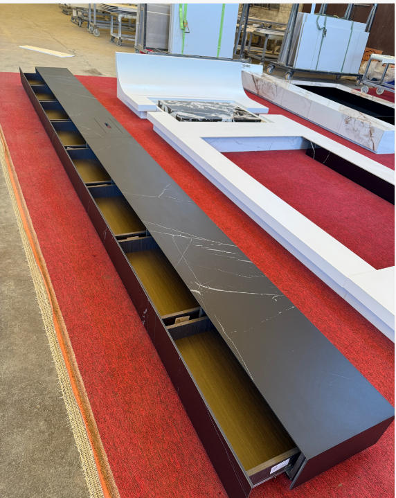 访佛山和创岩板加工谢甫青：最火热的加工就是热弯