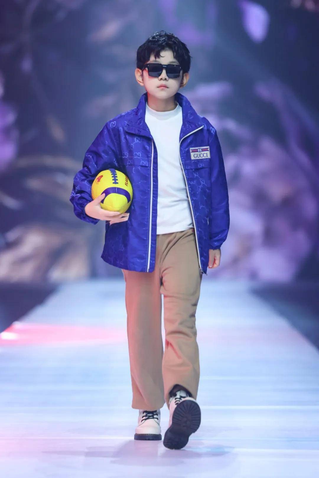 满载荣光！荣耀星推官陈浩 第十一届IPA少儿模特明星盛典高光全回顾