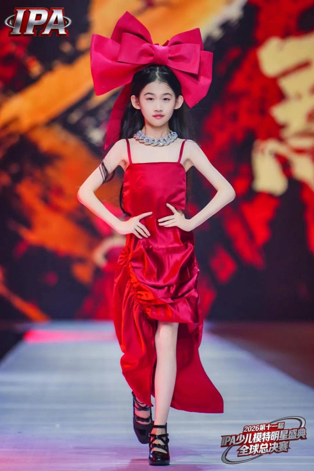 满载荣光！荣耀星推官肖依姌 第十一届IPA少儿模特明星盛典高光全回顾