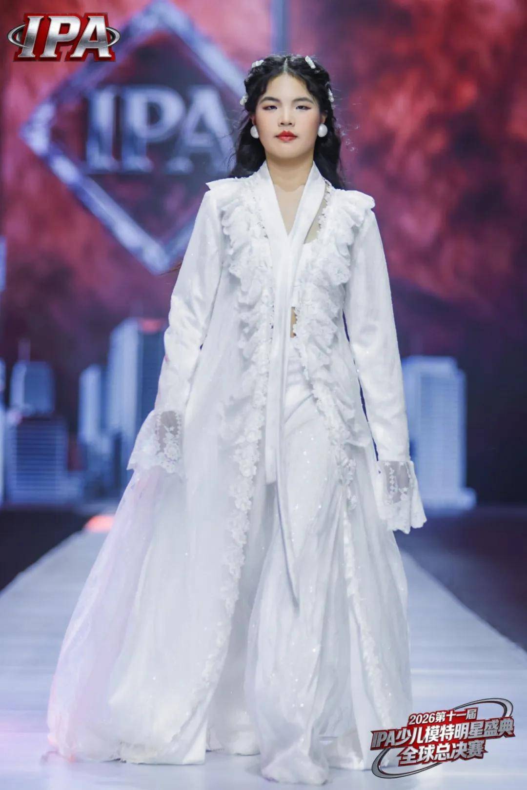 满载荣光！贺年荣耀官章梦艺 第十一届IPA少儿模特明星盛典高光全回顾