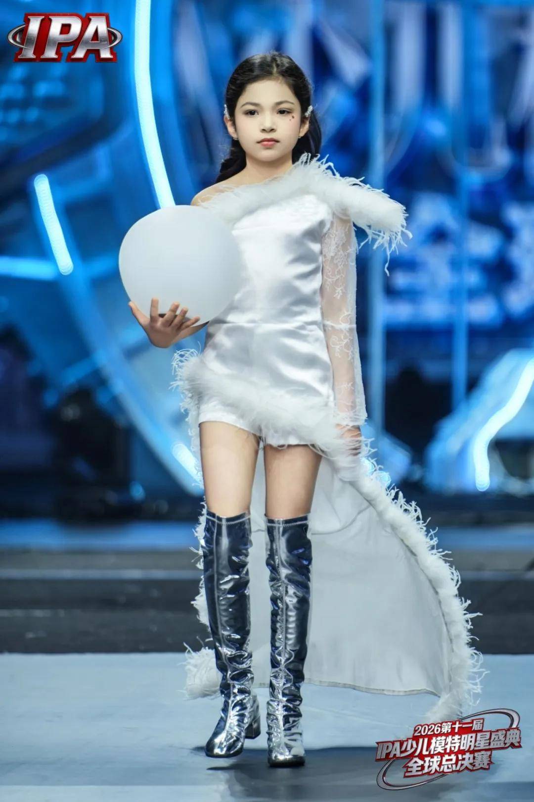 满载荣光！贺年荣耀官小七 第十一届IPA少儿模特明星盛典高光全回顾