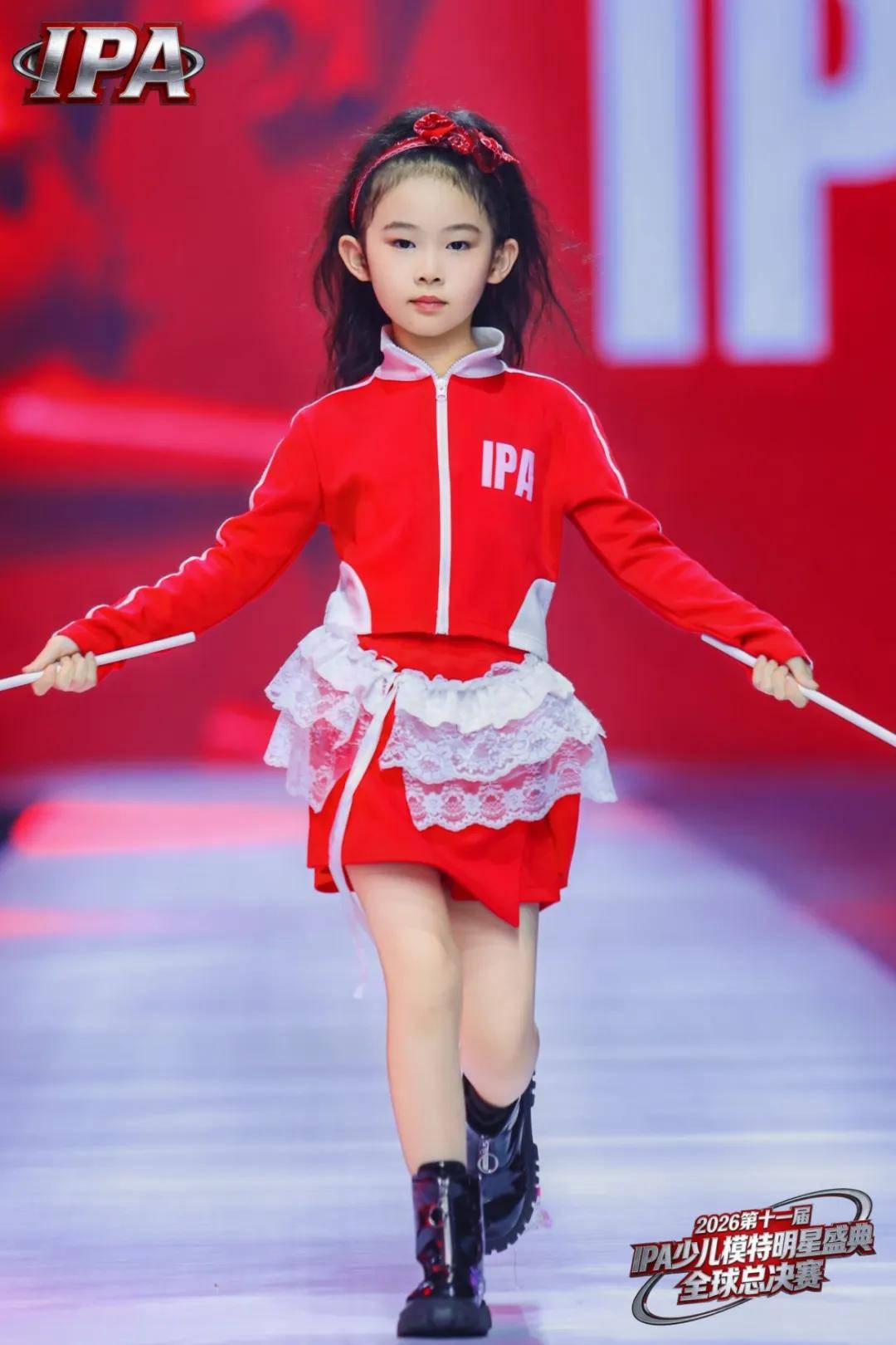 满载荣光！荣耀星推官伍悦铭 第十一届IPA少儿模特明星盛典高光全回顾