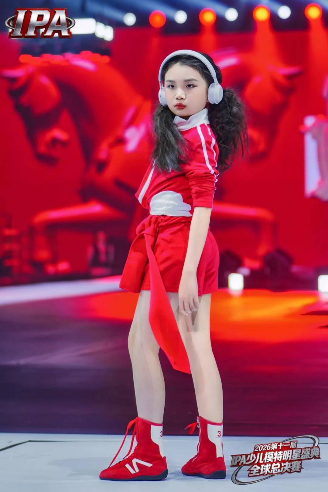 满载荣光！贺年荣耀官霏儿 第十一届IPA少儿模特明星盛典高光全回顾