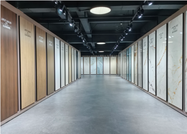 访冯树强：岩板产业再过10年仍有稳定发展空间