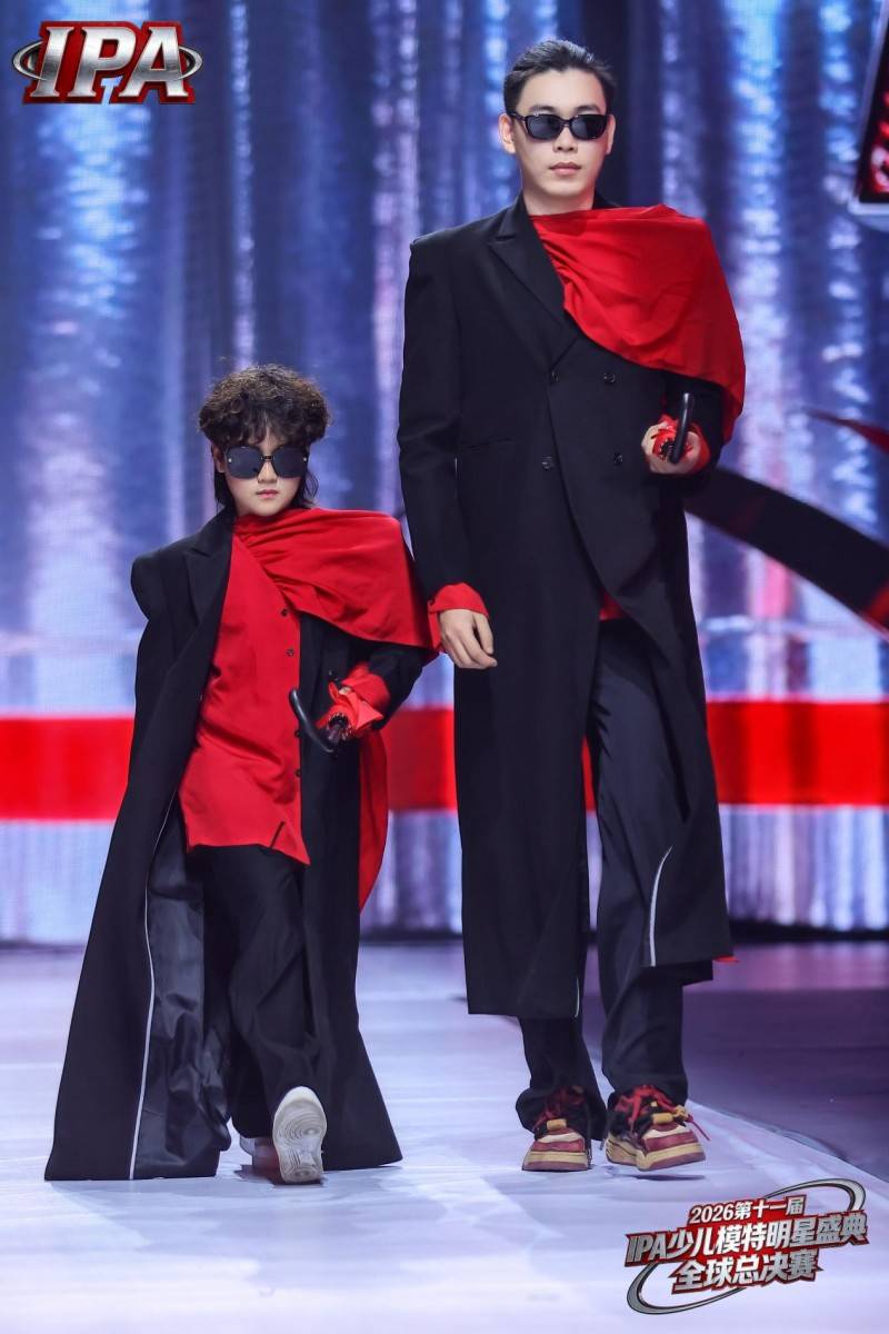 满载荣光！全球城市星推官郭晓鹏 第十一届 IPA 少儿模特明星盛典高光全回顾
