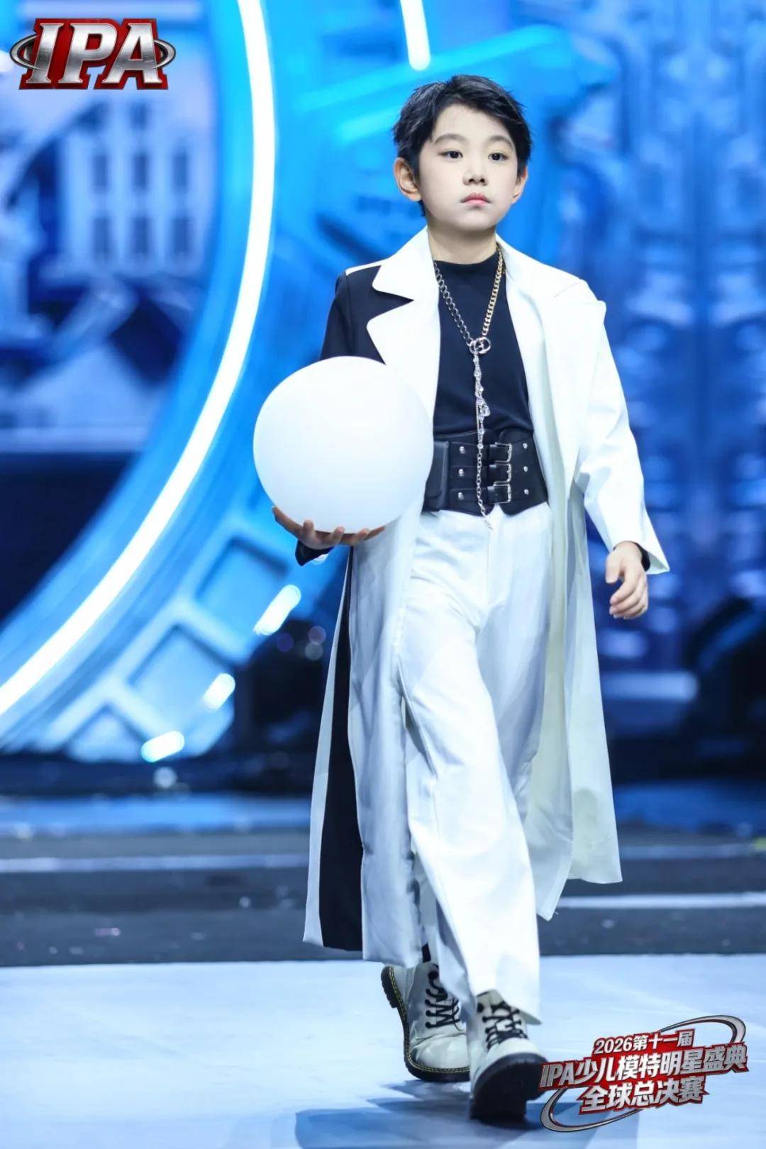 满载荣光！荣耀星推官陈浩 第十一届IPA少儿模特明星盛典高光全回顾