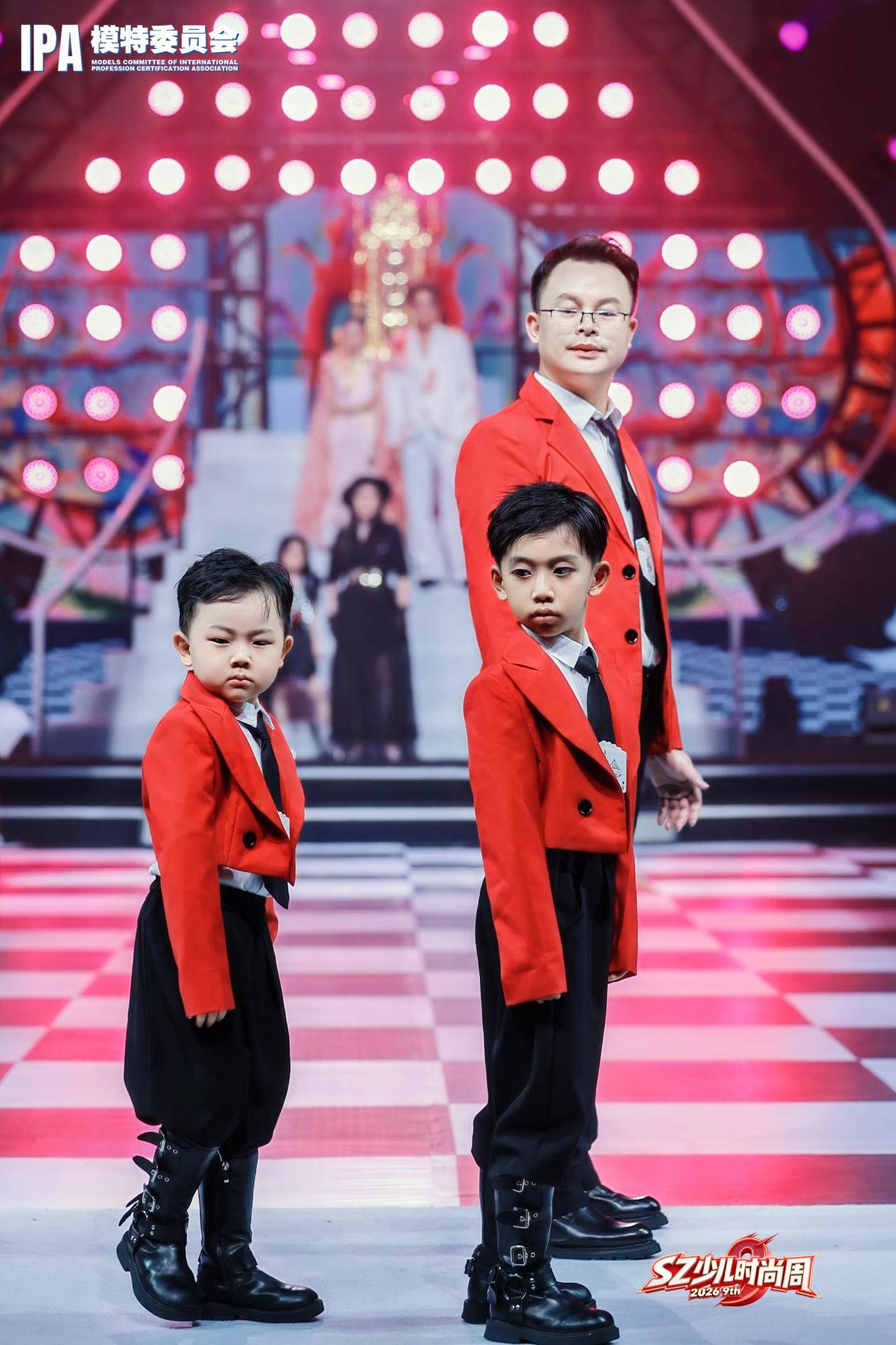 璀璨夺目！品牌大使陈龙燊 第九季SZ少儿时尚周高光回顾