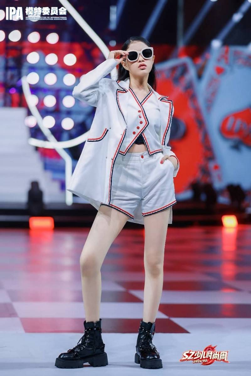 璀璨夺目!主持人郑霏桐 第九季SZ少儿时尚周高光回顾