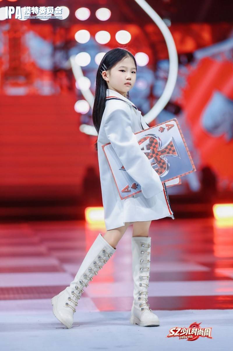 璀璨夺目！代言人卓歆贻 第九季SZ少儿时尚周高光回顾