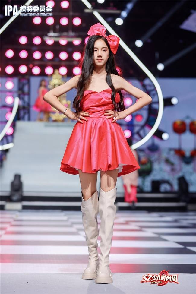 璀璨夺目！IPA签约艺人汪美希 第九季SZ少儿时尚周高光回顾