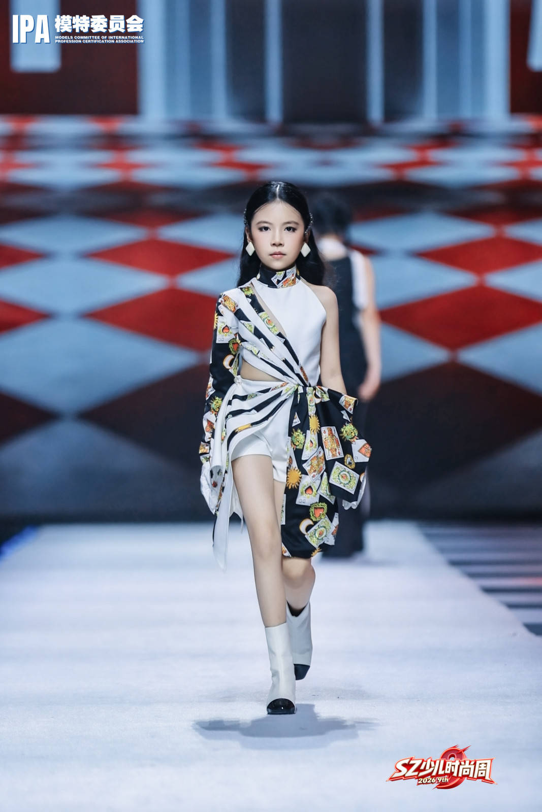 璀璨夺目！特邀嘉宾乔妹 第九季SZ少儿时尚周高光回顾