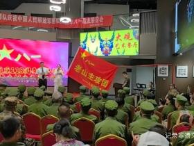 从青丝到白发:贵州118团战友45年后再聚首 现场催人泪下