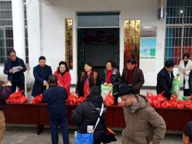 汇聚社会力量 共绘乡村新景 ——“助力乡村振兴 共建和美社区”爱心座谈会暨送温暖活动在龙马新社区成功举行